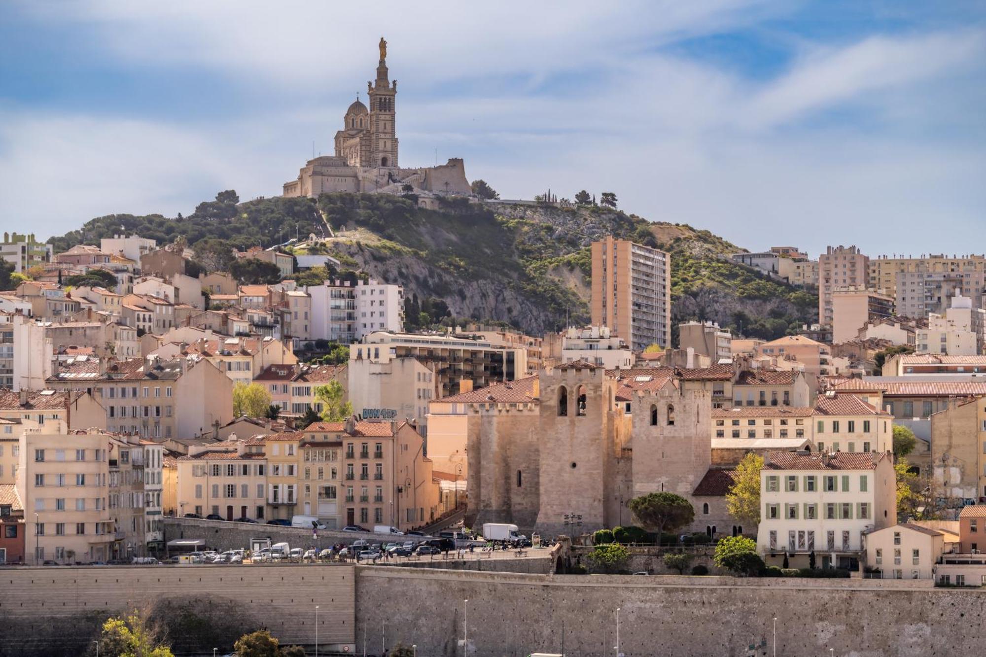 La Pitcholine, Studio Avec Balcon Au Vieux Port Marseille Luaran gambar