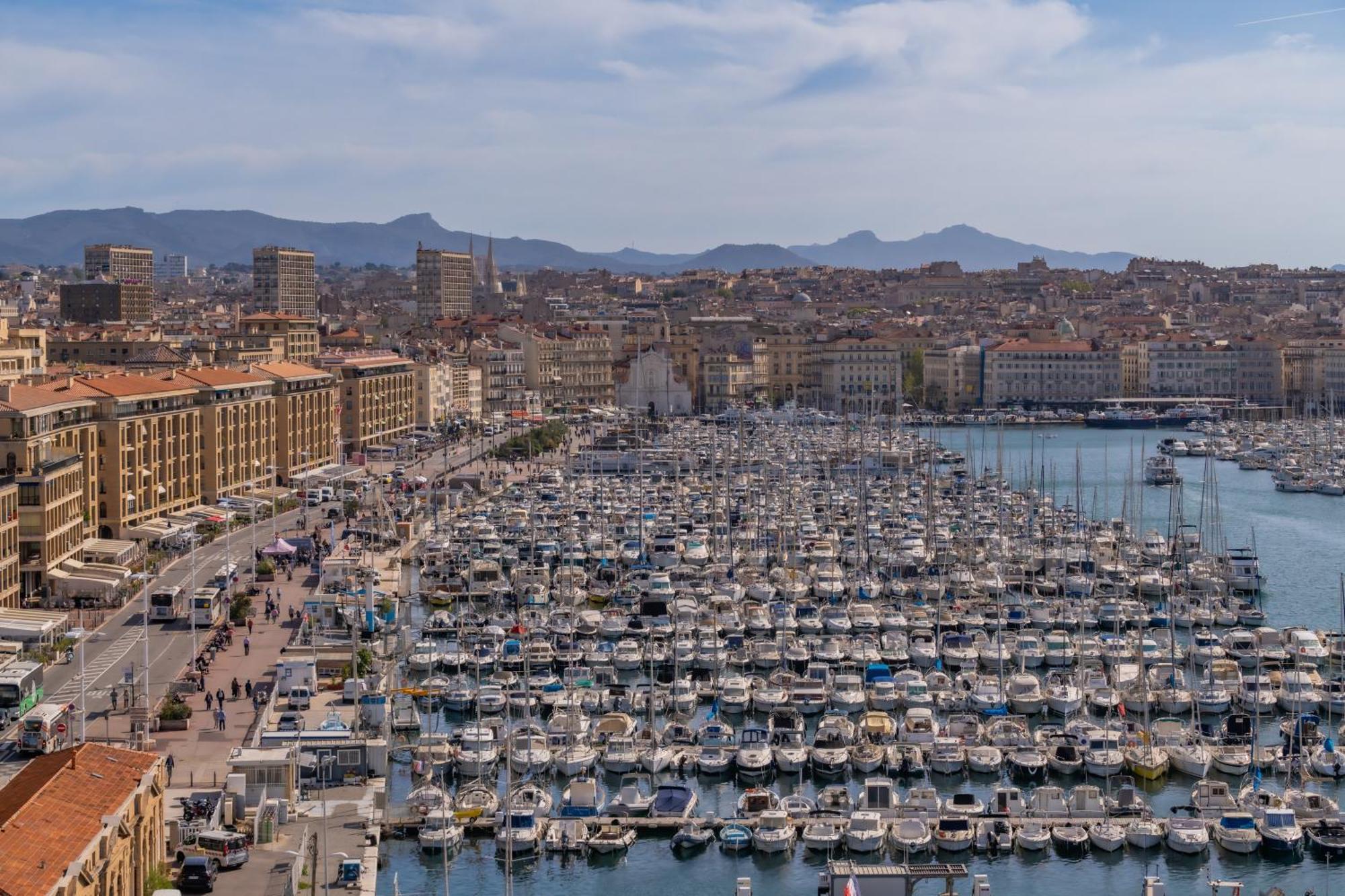 La Pitcholine, Studio Avec Balcon Au Vieux Port Marseille Luaran gambar